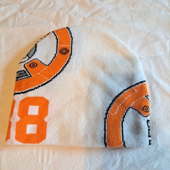 BB8 Star Wars White Orange Youth Beanie Winter Snow Hat Unisex One Size - Picture 6 of 7